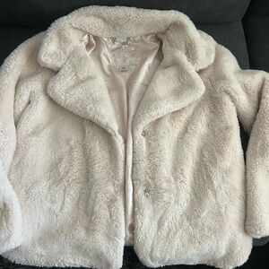 JouJou Short-Waisted Jacket M faux fur cream Lovely!